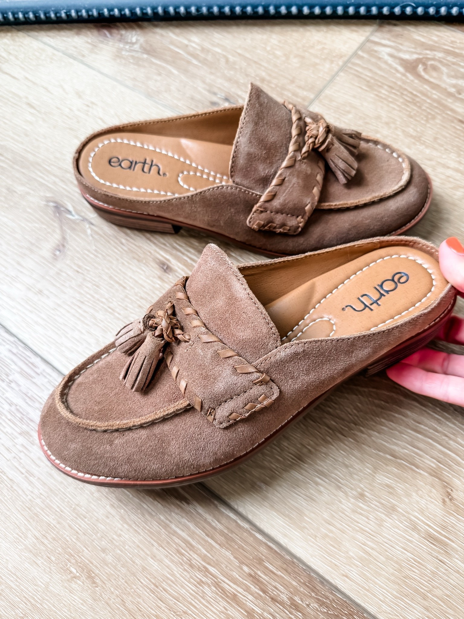 Mules tts. Nordstrom sale. Nordstrom shoes. Fall shoes. Nsale

#LTKSaleAlert #LTKOver40 #LTKWorkwear