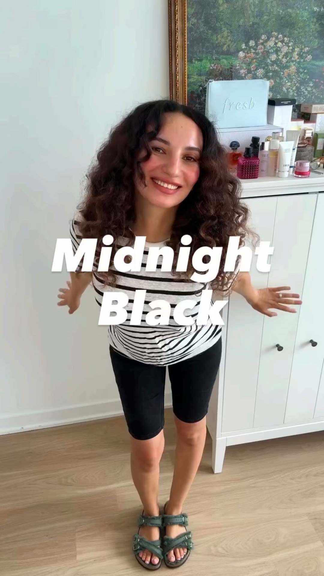 Summer outfit
All black outfit 
Vacation outfit 