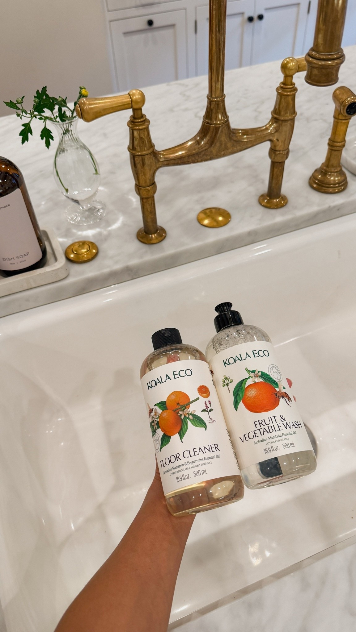 Fruit & vegetable wash with clean simple ingredients that effectively cleans with no after taste! Fruits + veggies taste SO MUCH more fresh, too! We have a ton of lettuce growing in our garden and this cleans them way better than vinegar wash. Vinegar makes them wilted. 

The floor cleaner from this brand works amazing, too!  

Kitchen essentials, cleaning essentials

#LTKfoodie