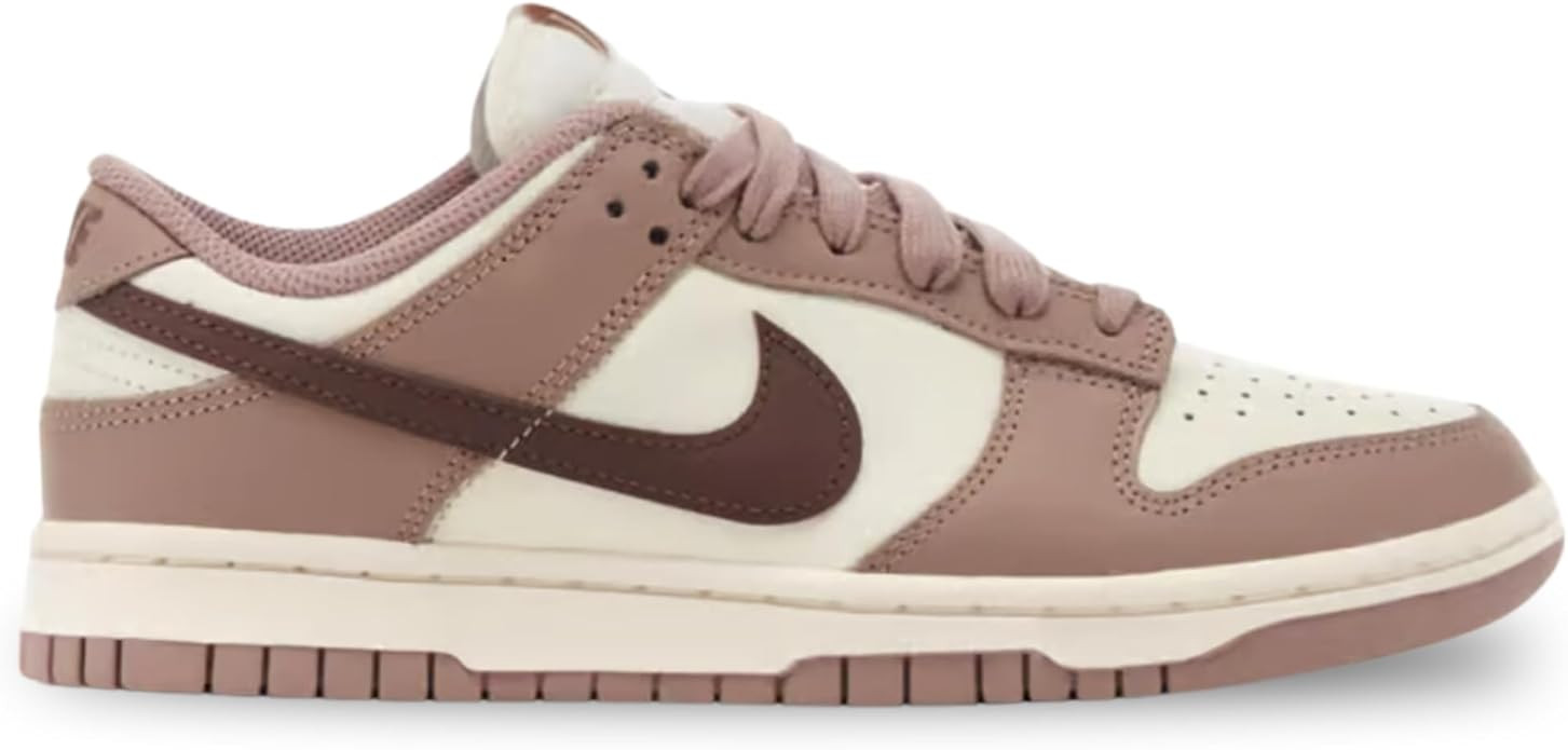 Nike Women's Dunk Low Sneaker | Amazon (US)
