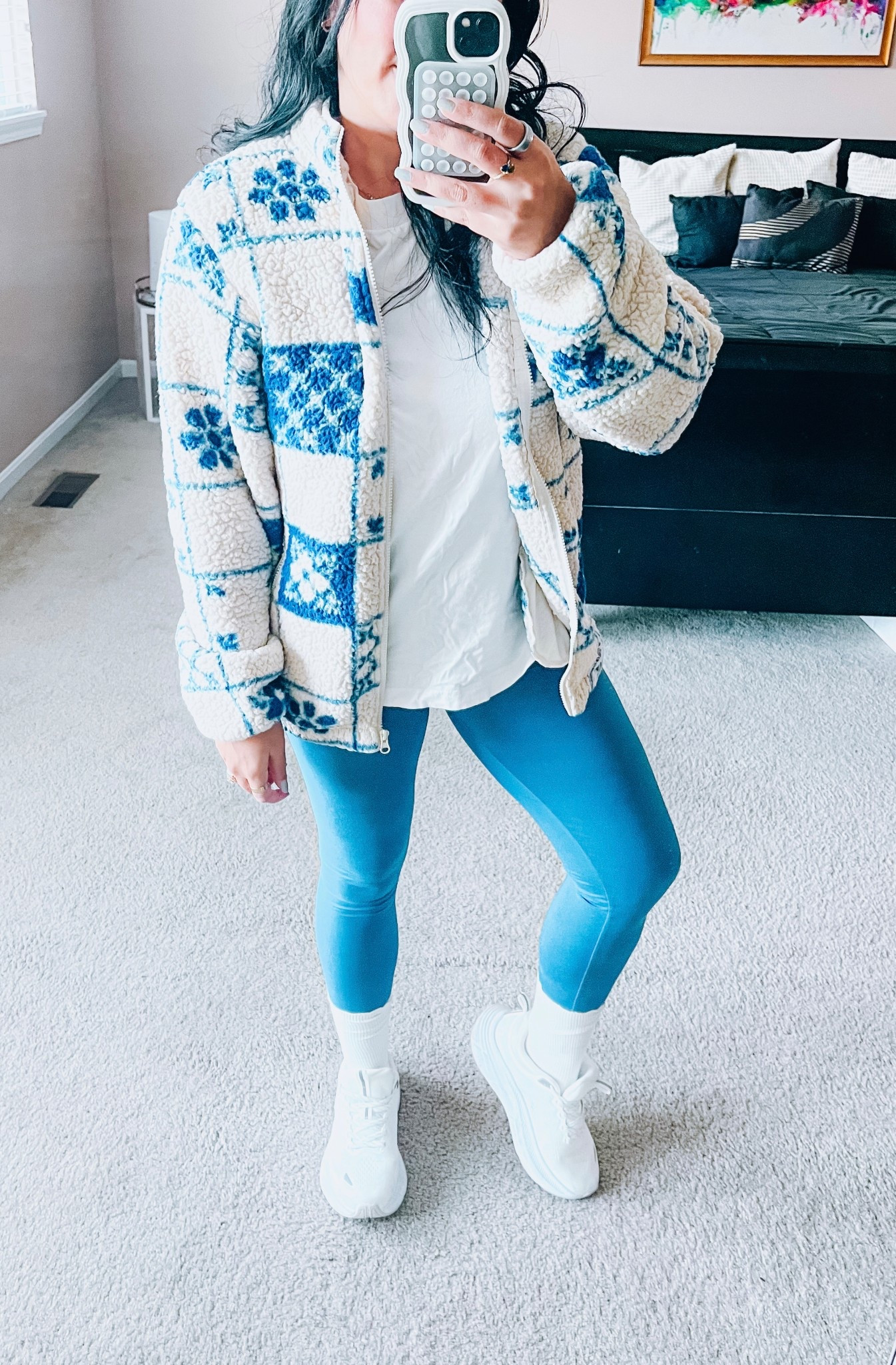 Amazon leggings and sneakers
Ruffle socks
Athleisure
Weekend wear
Fleece zip up


#LTKgrwm #LTKootd #LTKmomlife