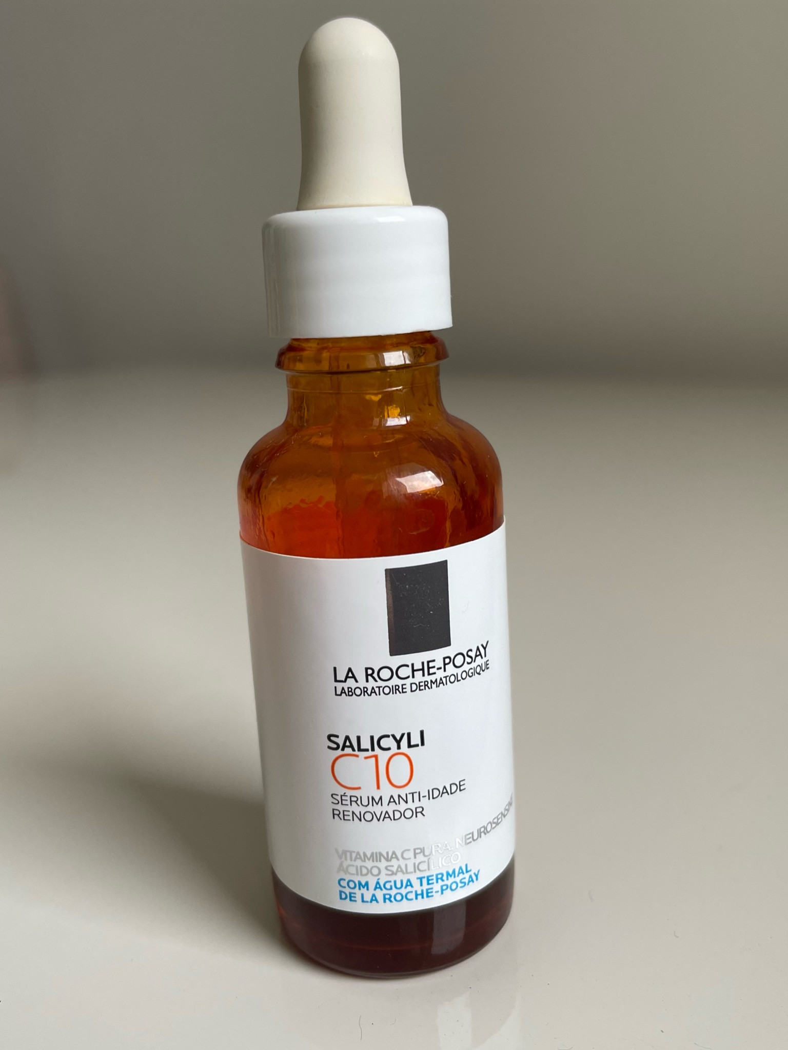 Vitamina C La Roche 
Sérum antiidade, antioxidante, uniformiza a pele e com isso auxilia no clareamento de manchas  

#LTKbrasil #LTKFind #LTKbeauty