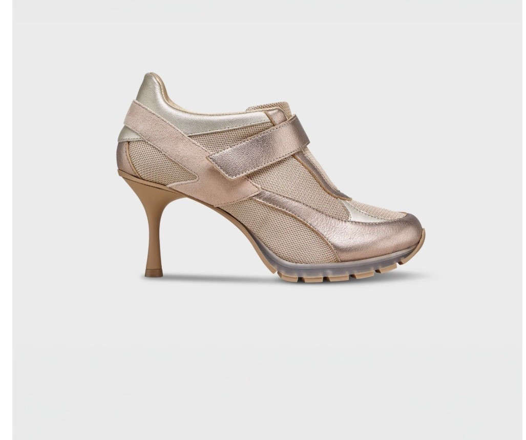 Sneex are the perfect chic shoe for any mom. 
Sneex | tennis shoe | heel | Oprah’s favorite things | Hollietadams 

#LTKGiftGuide #LTKmomlife