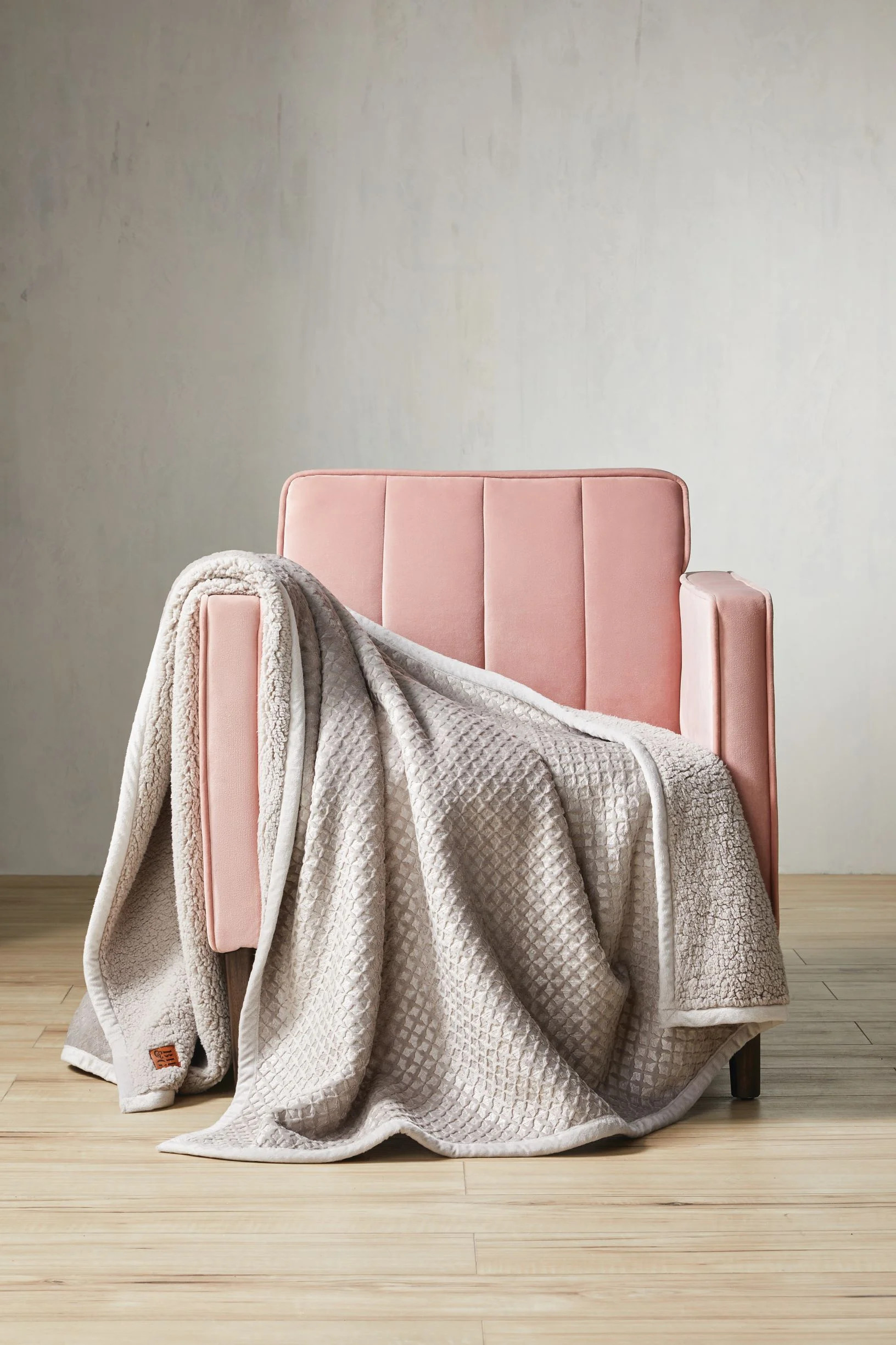 Better Homes & Gardens Oversized Sherpa Throw, 50" x 72", Gray Waffle | Walmart (US)