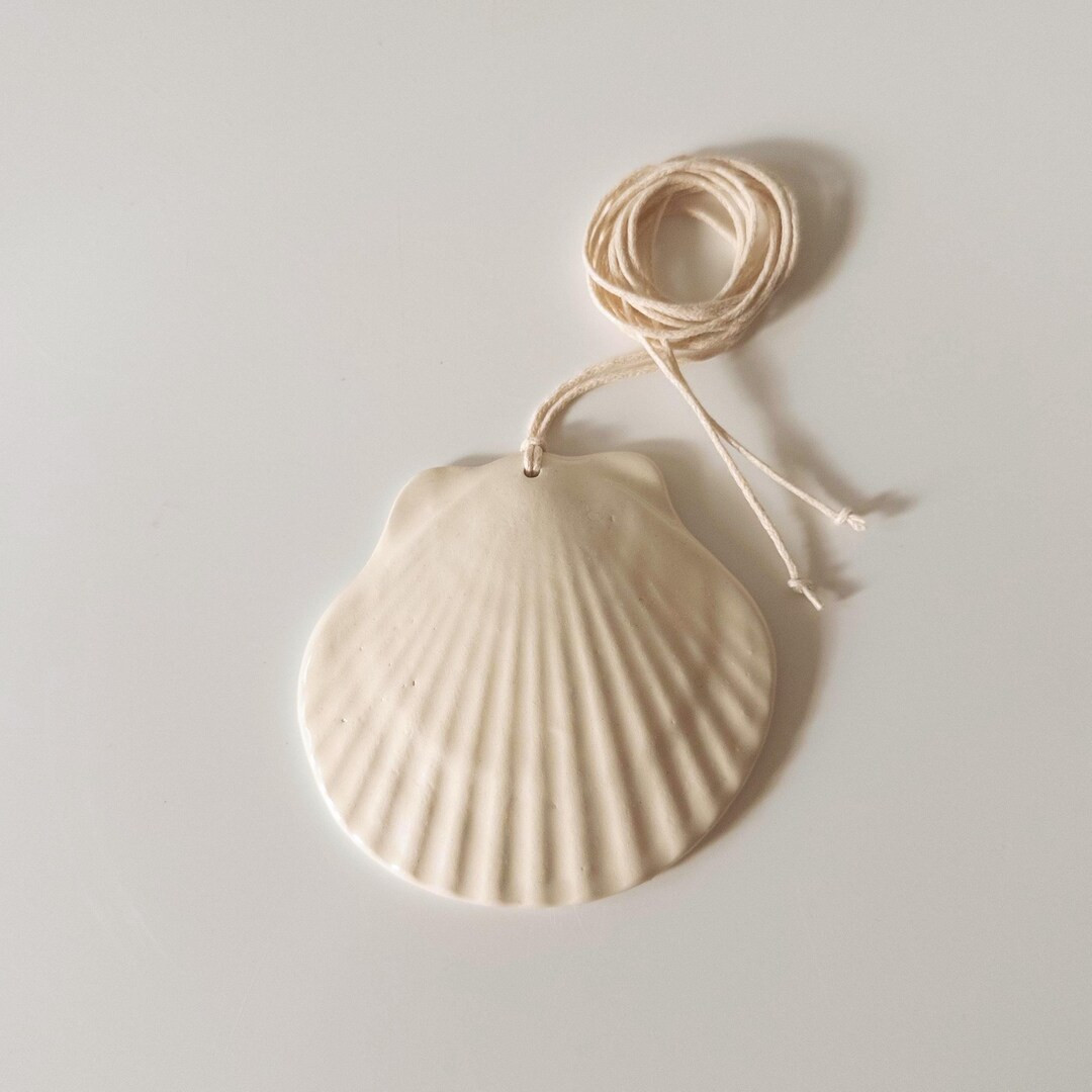 Scallop Shell Necklace - Ceramic Chunky Boho Pendant - Etsy UK | Etsy (US)