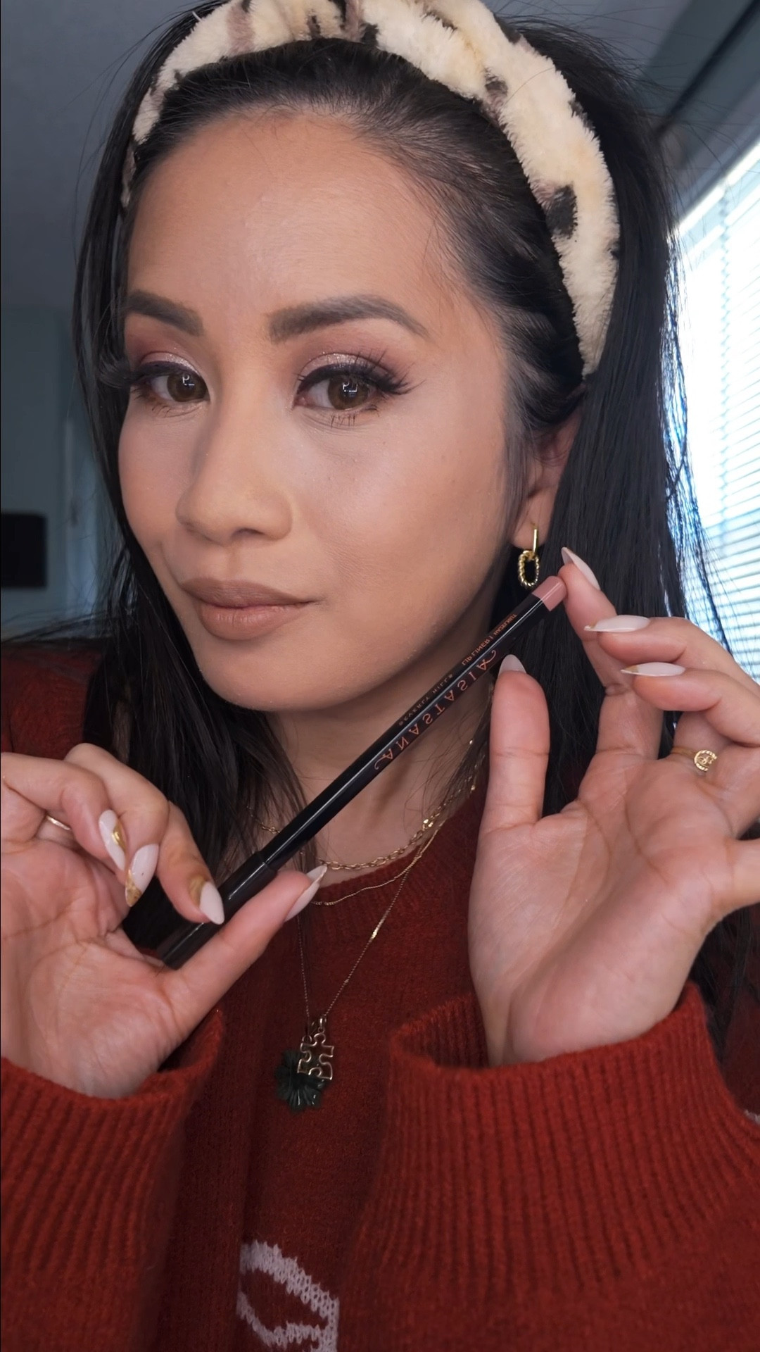 Hazelnut Lip Liner! @Anastasia Beverly Hills Such a pretty shade! #abh #anastasiabeverlyhills #lipliner