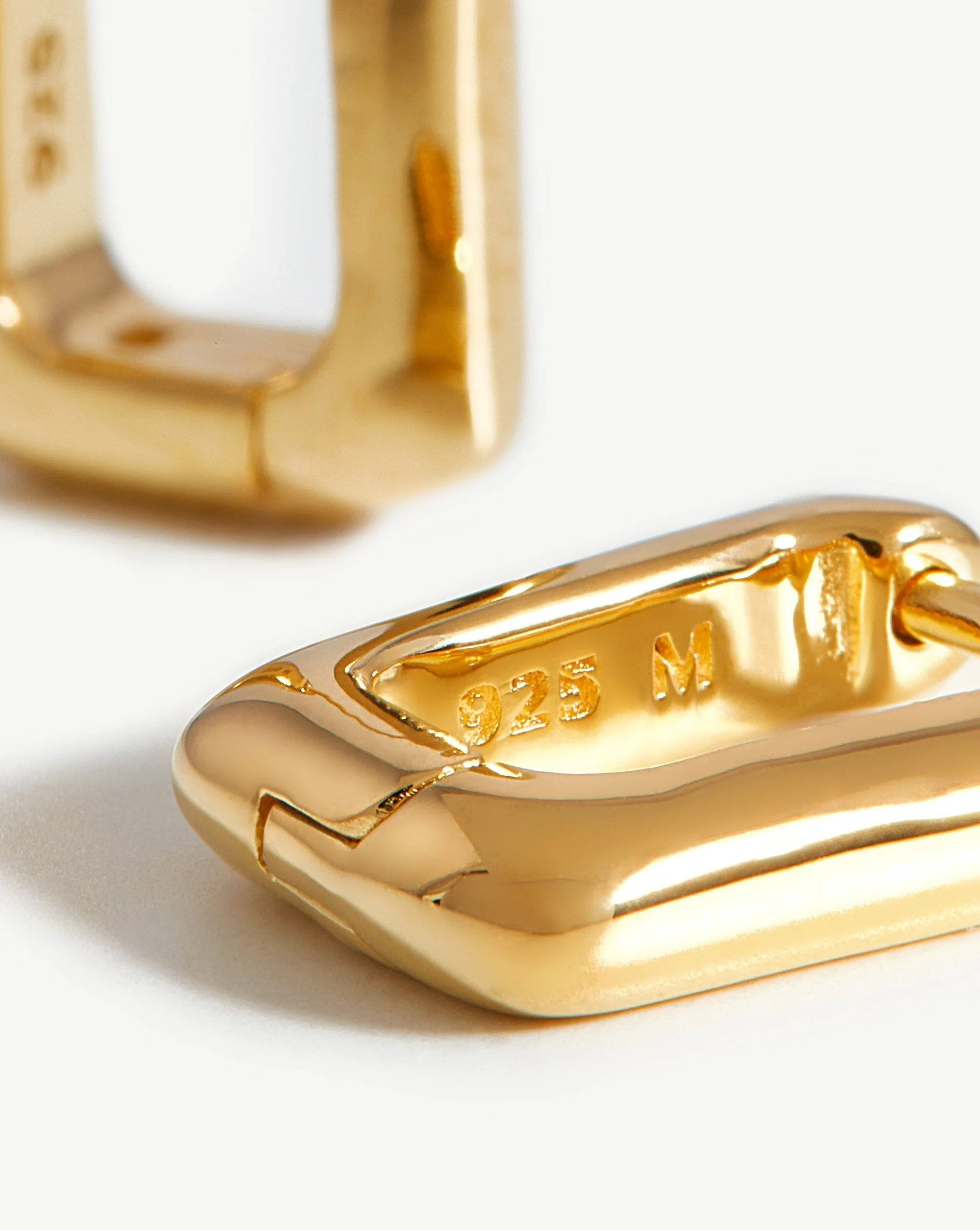 Mini Plain Ovate Earrings | 18ct Gold Plated Vermeil | Missoma