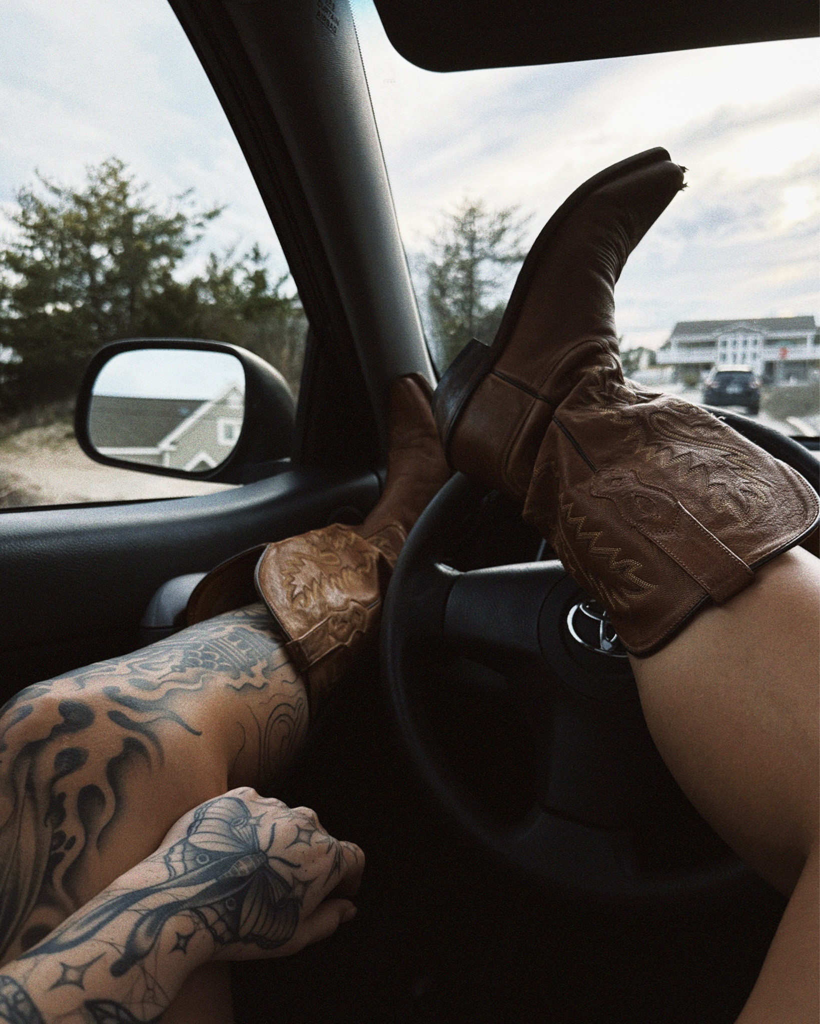 These boots were thrifted but the exact pair is linked and i linked a couple others that were similar. A little pricy but definitely worth it for a good pair of boots 

#LTKfashion #LTKcowboyboots #LTKstyle

#LTKShoeCrush