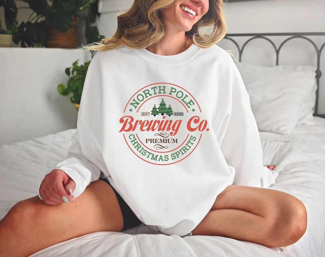 North Pole Brewing Co Sweatshirt Vintage Christmas - Etsy | Etsy (US)