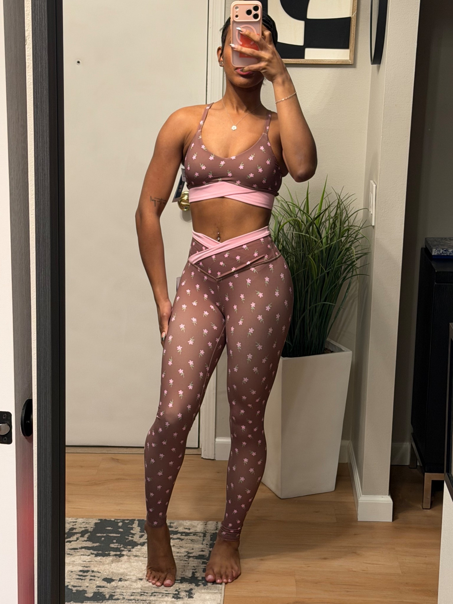 chocolate brown & flowers 💐



#LTKfitnessgoals