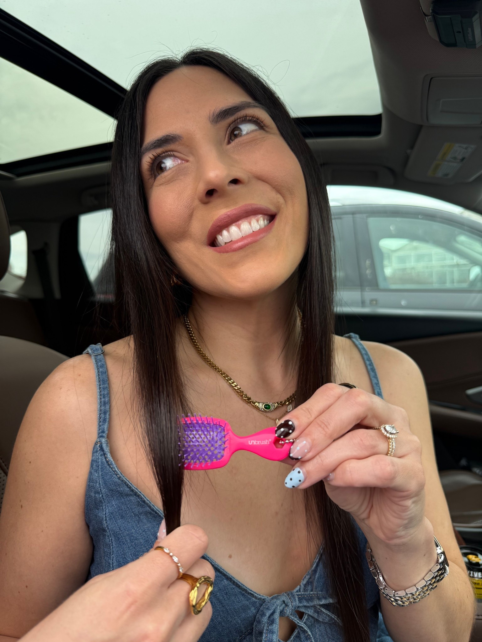 Mini hair brushes

#LTKBeauty #LTKselfcare #LTKSaleAlert