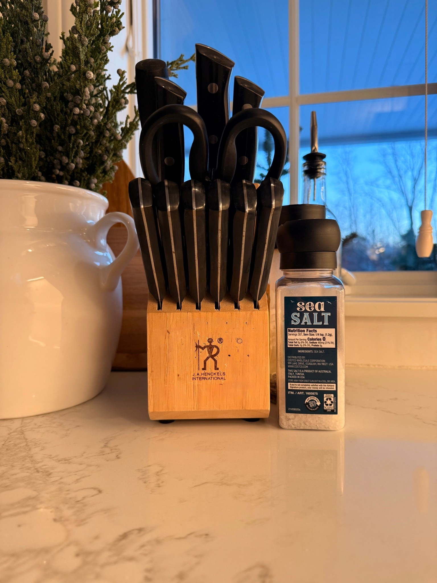 My favorite knife block — sharp, sleek , and essential! Plus it is a perfect gift for many!

#LTKHoliday #LTKGiftGuide #LTKMens