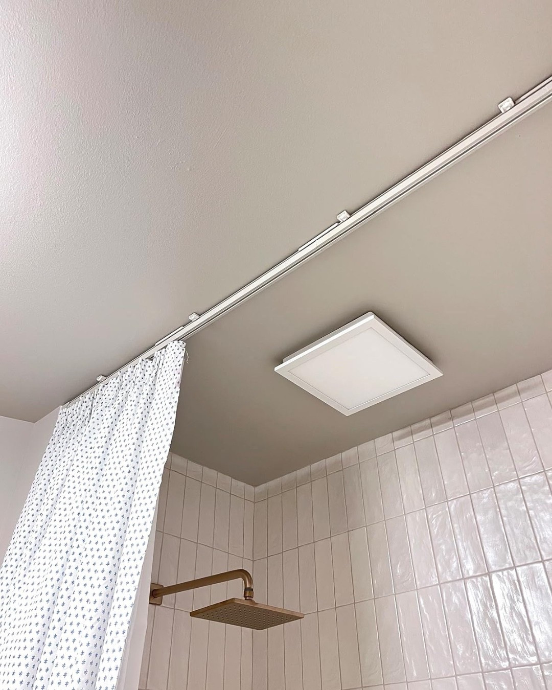 Does your shower curtain rod slip?
I used a curtain track instead! In our recent bathroom remodel, I decided to use a track instead of a traditional rod. I like how it is flush against the ceiling. This track was super easy to install!

Bathroom Design, Bathroom Remodel, Bathroom Decor, Bathroom Inspiration, Bathroom Styling, Bathroom Makeover, Bathroom Refresh, Curtain Track, Ceiling Mounted Curtain Track, Shower Curtain Track, Shower Curtain System, Shower Design, Bathroom Renovation, Modern Bathroom, Custom Bathroom, Bathroom Organization, Small Bathroom Ideas, Bathroom Storage, Home Renovation, Interior Design, Home Decor, Amazon Finds, Amazon Home, Home Improvement, Designer Look for Less, Luxury Bathroom, High End Bathroom, Bathroom Ideas, Walk In Shower, Shower Curtain, Bathroom Upgrade, Functional Design, Classic Home Decor, Traditional Home Decor, Home Styling, Bathroom Essentials, DIY Bathroom, Bathroom Solutions, Space Saving Ideas, Home Projects, Interior Inspiration

#LTKHome #LTKmomlife #LTKselfcare