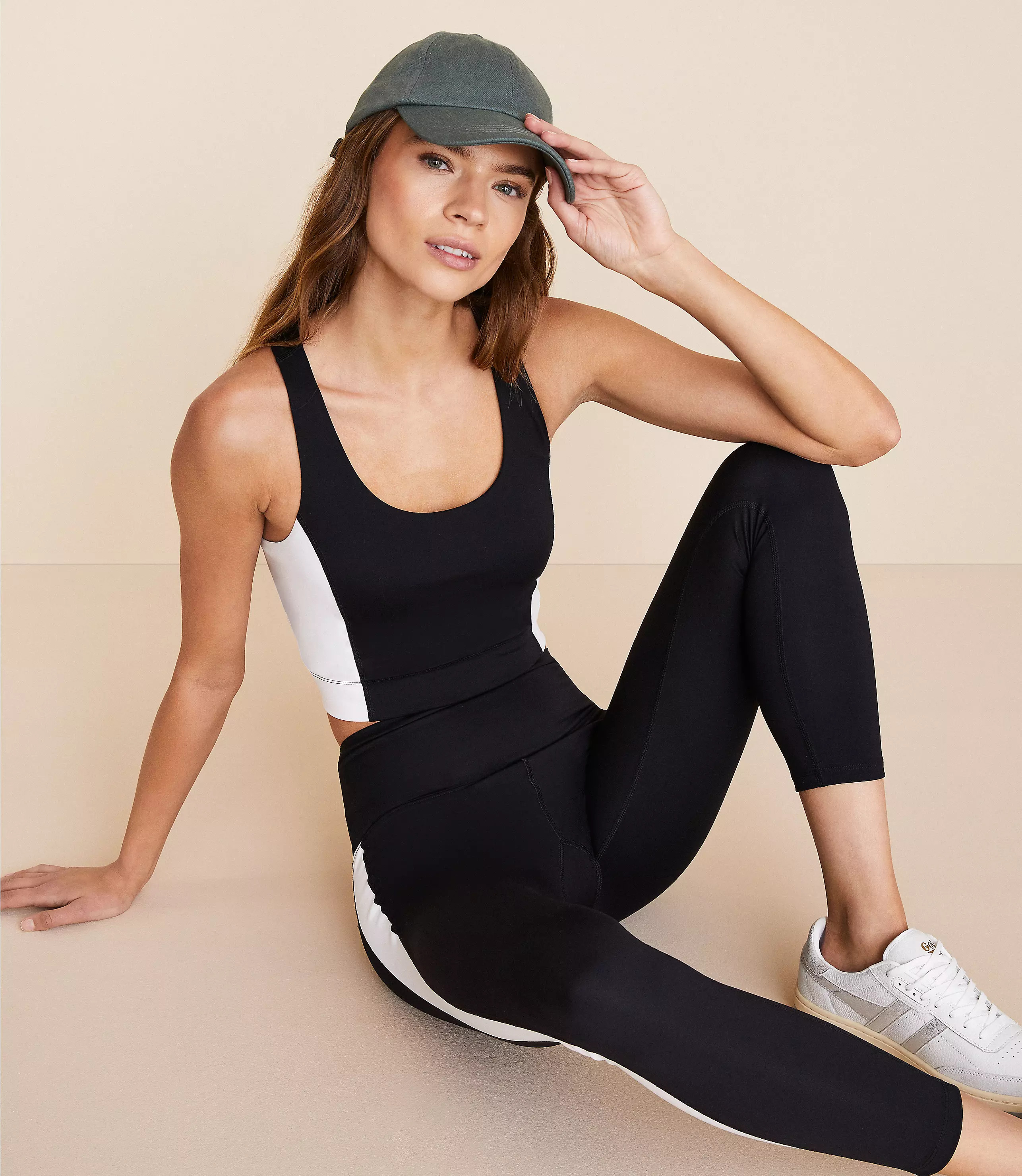 Lou & Grey Colorblock Softsculpt Scoop Neck Racerback Bralette | LOFT