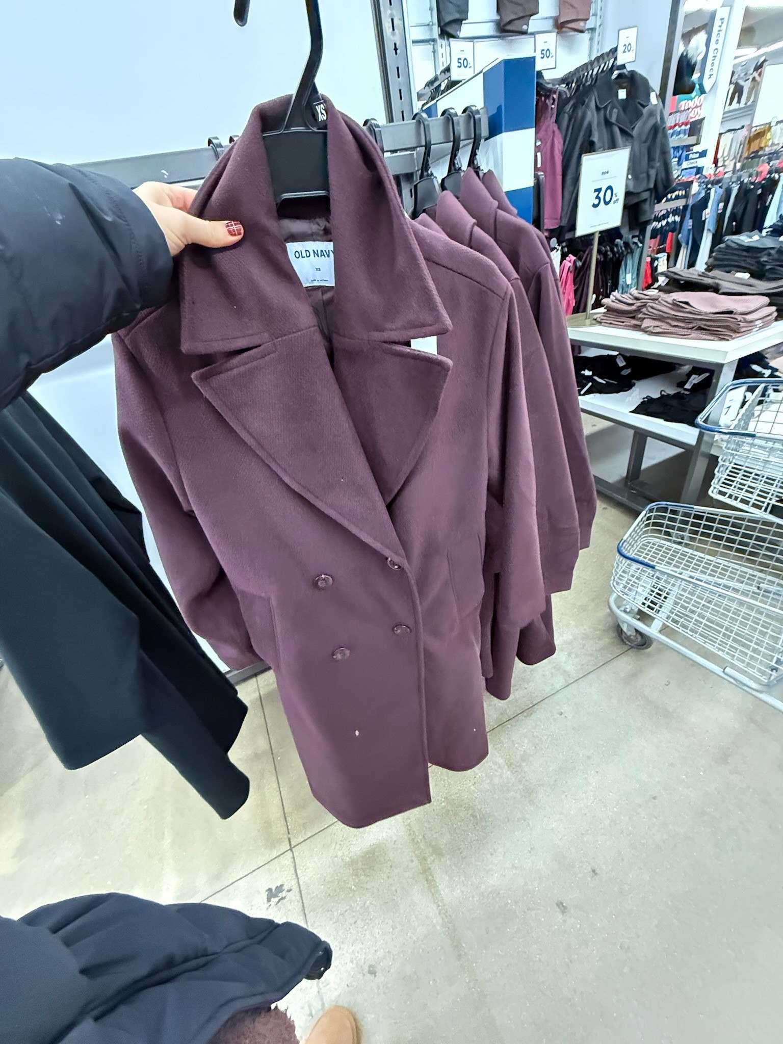 Oversized twill coat from Old Navyy

#LTKFindsUnder100 #LTKSeasonal #LTKHoliday