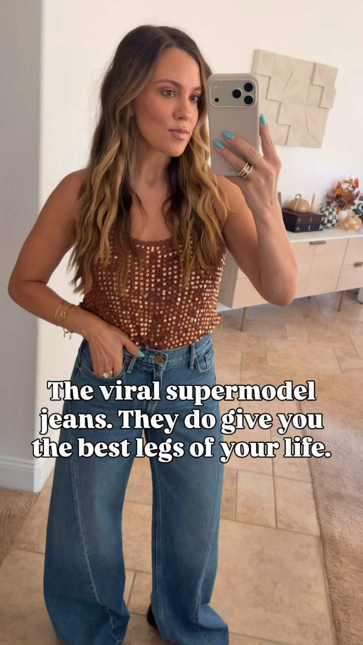 These jeans are so flattering !

Wearing size medium top and size 28 jeans!

Fall fashion, women’s denim, fall outfit, jeans, women’s fashion, staple piece, women’s denim