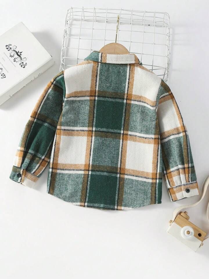 SHEIN Kids EVRYDAY Young Boy Plaid Pattern Patched Pocket Coat4.94(1000+) | SHEIN