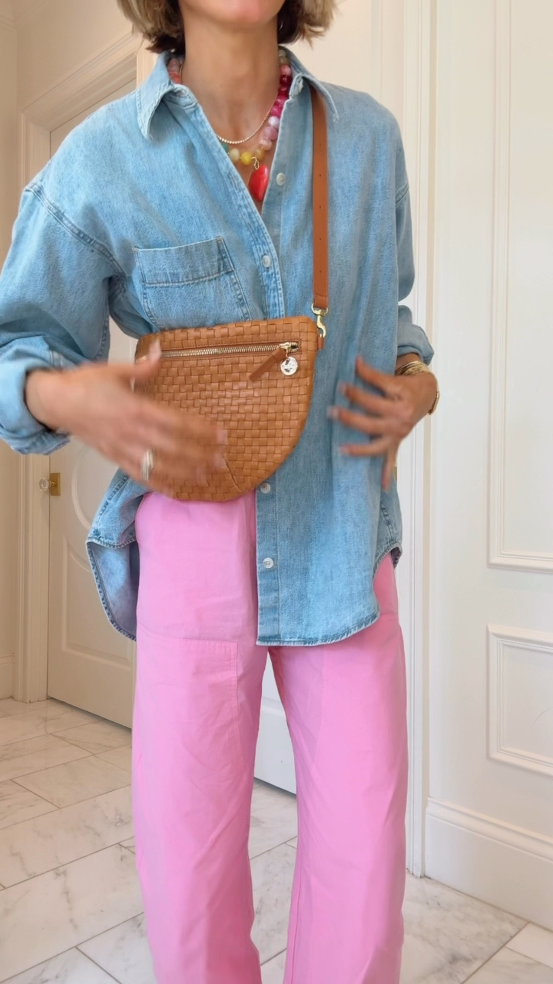 These viral pants now come in pink! They sold out in hours after I shared them - so glad they are back in this new fun color. I'm 5'7 wearing size xs