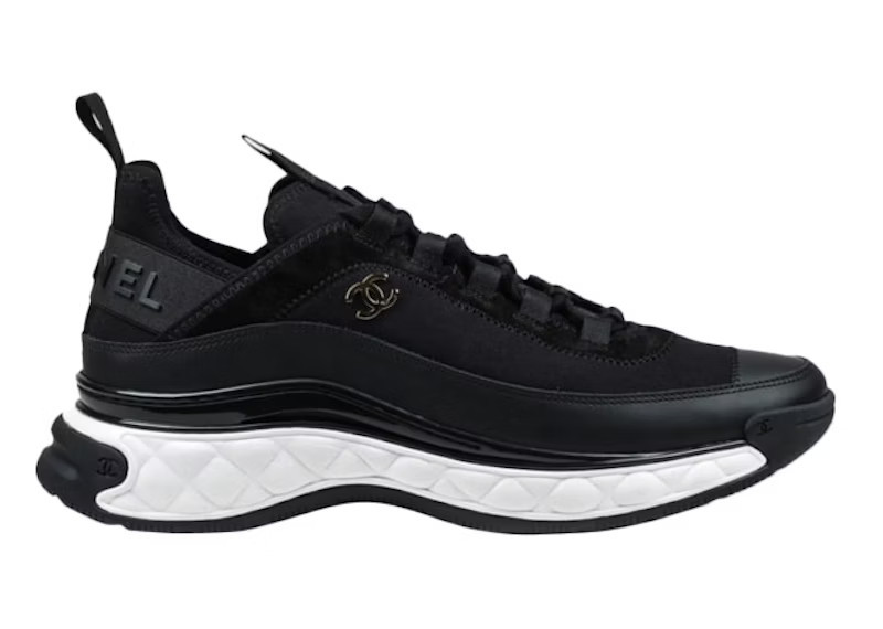 Women's Chanel Low Top Trainer Velvet Sneakers in Black/White | StockX