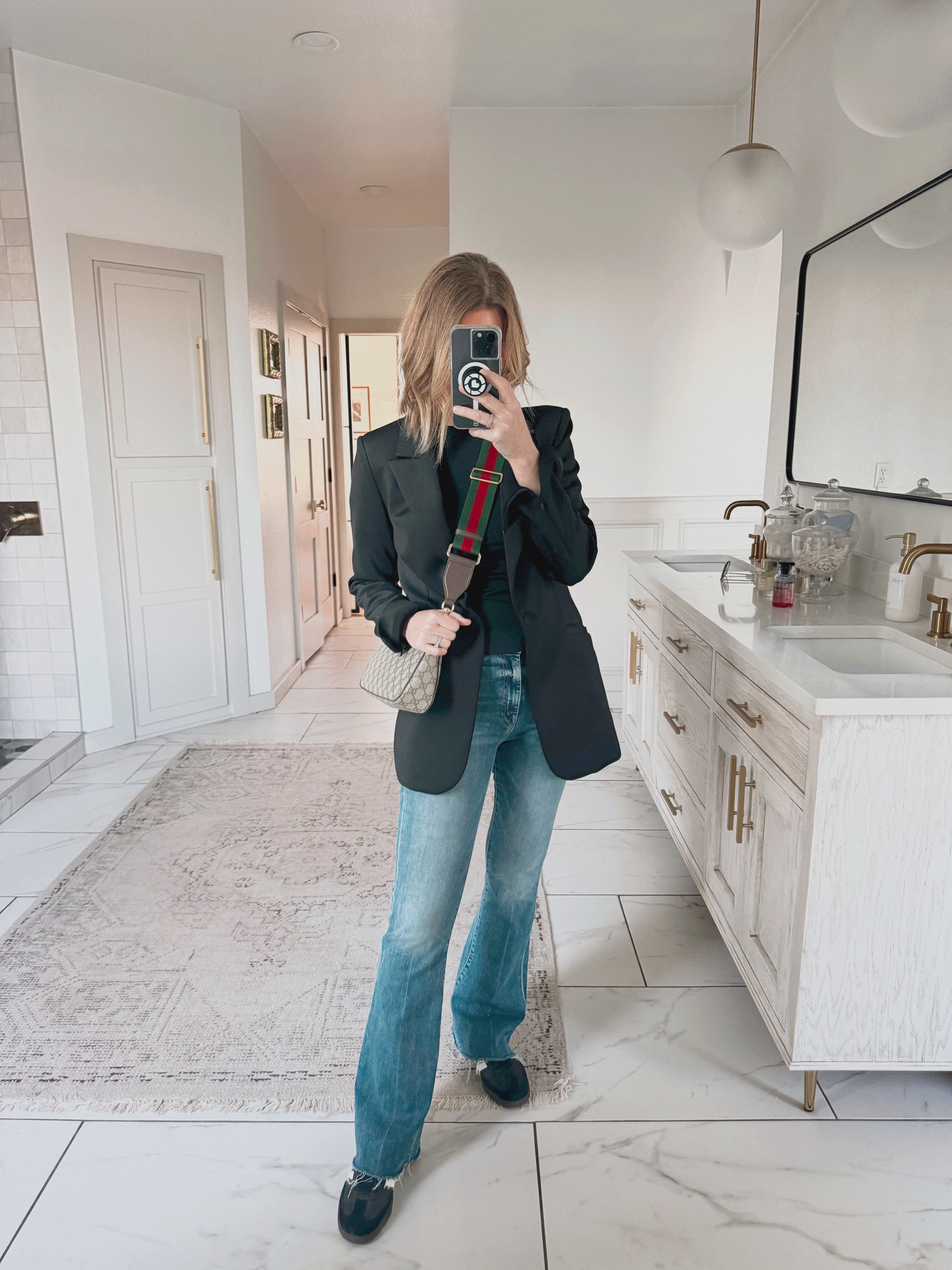 Styled two ways 
Good American Scuba blazer
scoop tee 
mother jeans size 27
#ootd 

#LTKover40 #LTKstyletip #LTKfindsunder50