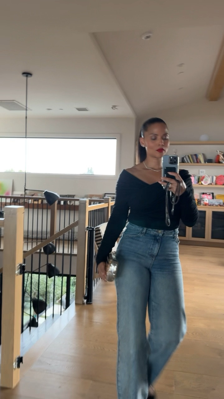 Easy night out! Fave jeans with a bodysuit you can dress up or down. 

#LTKStyleTip #LTKVideo