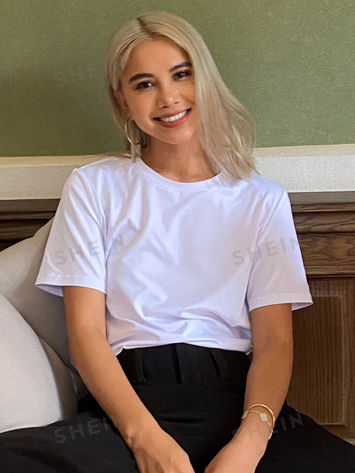 DAZY Solid Color Loose Fit Short Sleeves Base Women's T-Shirt With Round Neckline | SHEIN | SHEIN