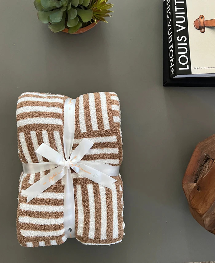 Basketweave Buttery Blanket | The Styled Collection