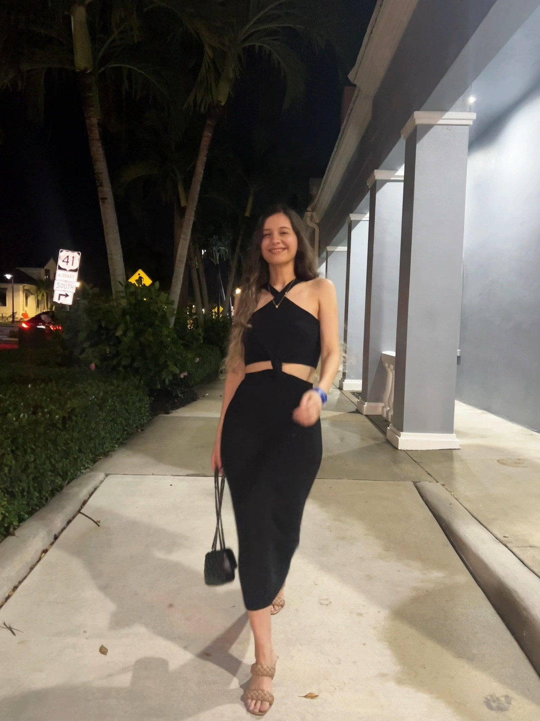 Who else loves black dresses???
Size: XS
Don’t miss out it’s having an extra 60% off at checkout !!!


#LTKWatchNow 

#LTKFindsUnder50 

#LTKSaleAlert