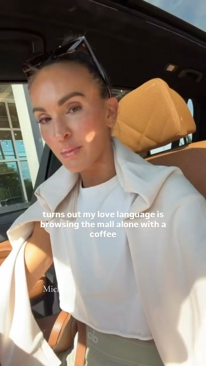A little solo mom afternoon 😍 what a treat! ☕️