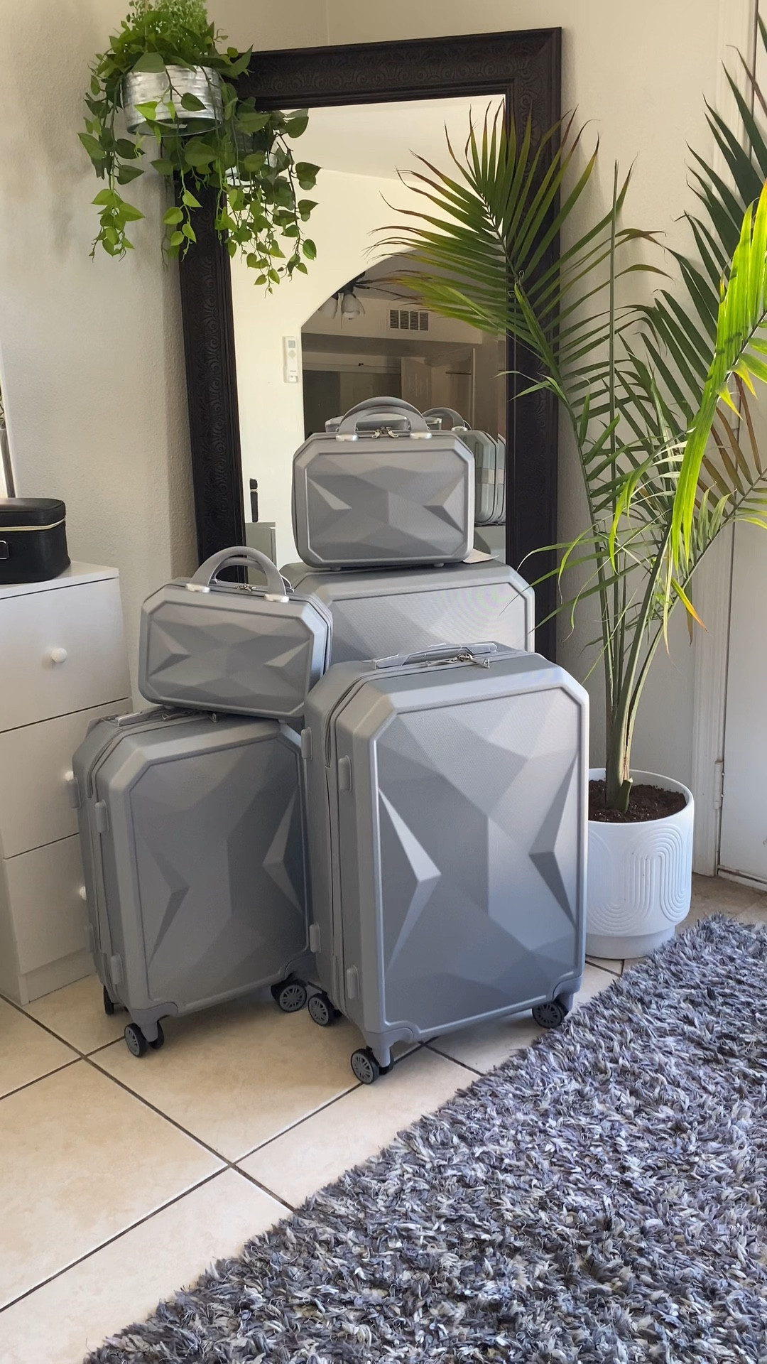 ✨5 pieces at this price?😳 
Don’t walk, run to get yours!


#LTKVideo #LTKtravel