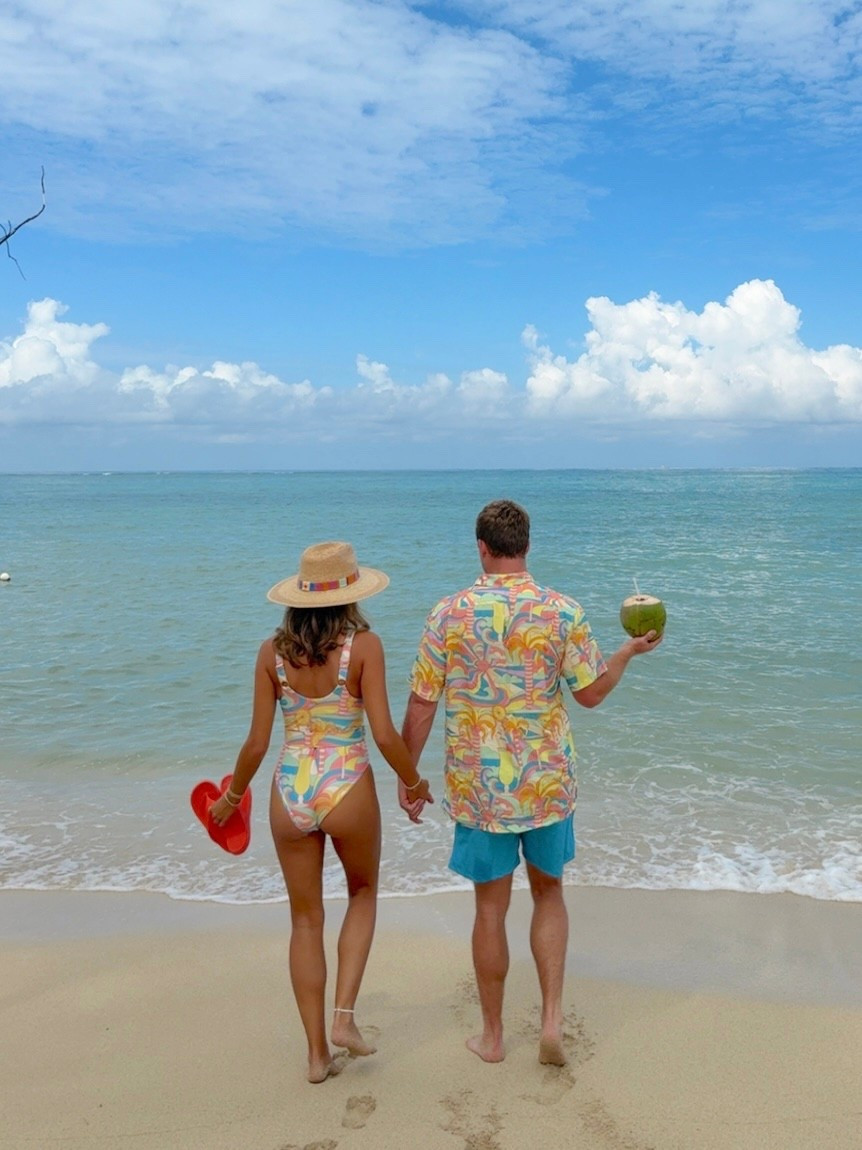 his and her cruise outfits from Kenny flowers 🌴💕