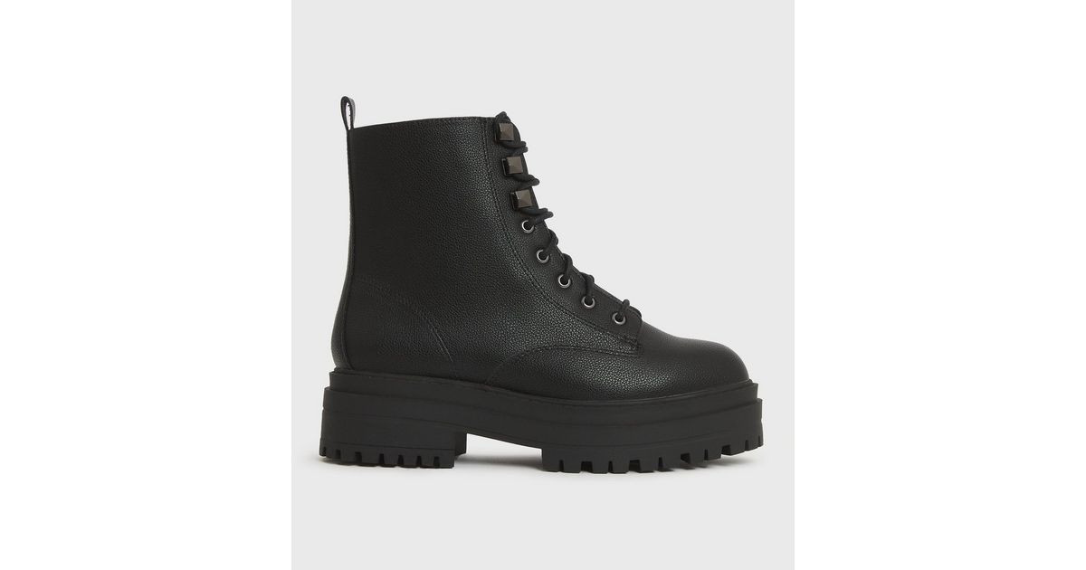 Wide Fit Black Chunky Lace Up Boots
						
						Add to Saved Items
						Remove from Saved Items | New Look (UK)