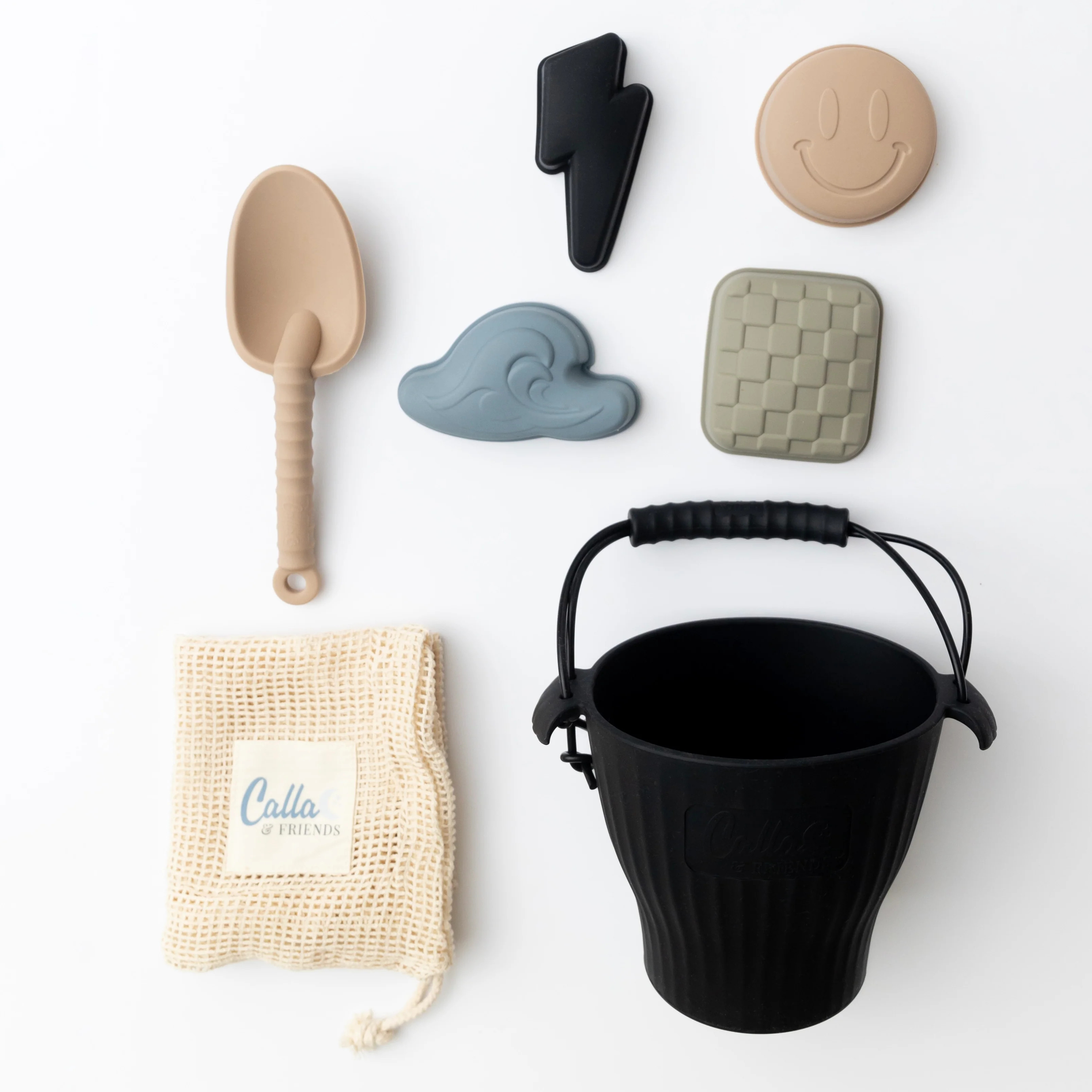 BLACKOUT & BOLT Silicone Beach Toy Set | Calla & Friends