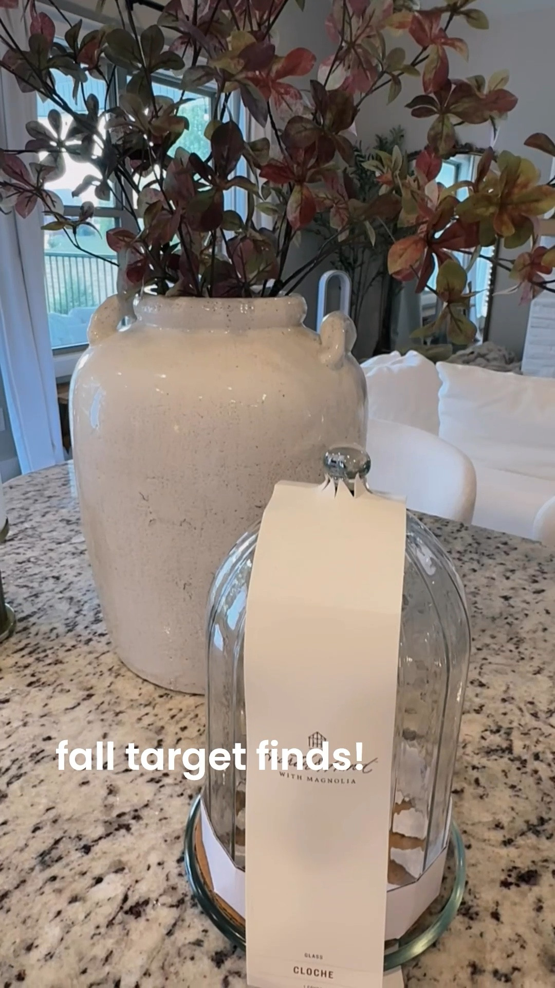 Let’s keep the show rolling with some more fall pieces I found at target and these are great. You can use them all throughout the year, especially the napkin, rings, potholders, and drying towel!! The clutch is so good and it’s so much fun to decorate with, you can put a battery candle in there, some faux plants. The possibilities are endless here too and it looks super inviting. Highly recommend having this on your coffee table entryway or bedroom office shelf situation!! 10/10 

Fall decor, fall finds, fall target, coffee, table, decor, living room, decor, interior design, neutral, aesthetics, glass, candle, kitchen, dining, napkin holder, gold,  parties, serving

#LTKSeasonal #LTKHome #LTKParties