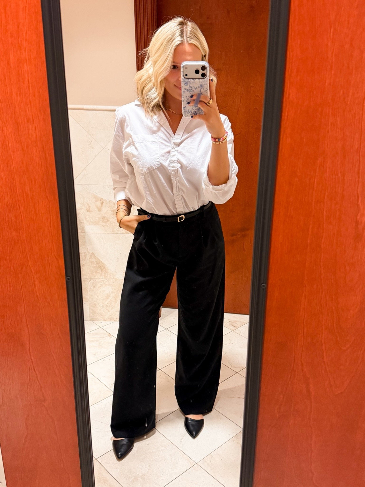 Office OOTD! So simple and chic

#LTKWorkwear #LTKmomlife