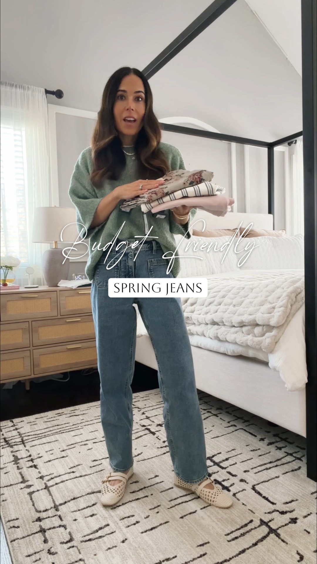 💬 Comment SPRING and I’ll send all the links 👖✨
POV: you just found the cutest spring jeans and they’re only $35 😍
Perfect light wash, fun spring prints, and yes… even pink jeans 💕
🔗


#LTKmomlife #LTKSeasonal #LTKOver40