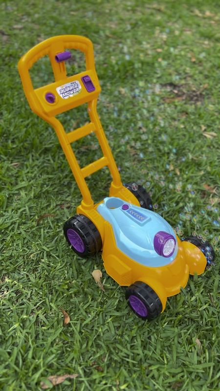 Outdoor activities for toddlers. Bobo’s favorite light up bubble lawn mower. Toys for little kids. Bubble wand. Bubble toy.

#bubble #lawnmower #bobo #polacek #toys #outdoor #kids #toddler

#LTKfamily #LTKparties #LTKkids