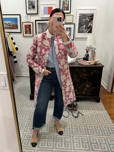 for those asking about this pink floral jacket 🎀 runs true- I’m wearing the size 6  