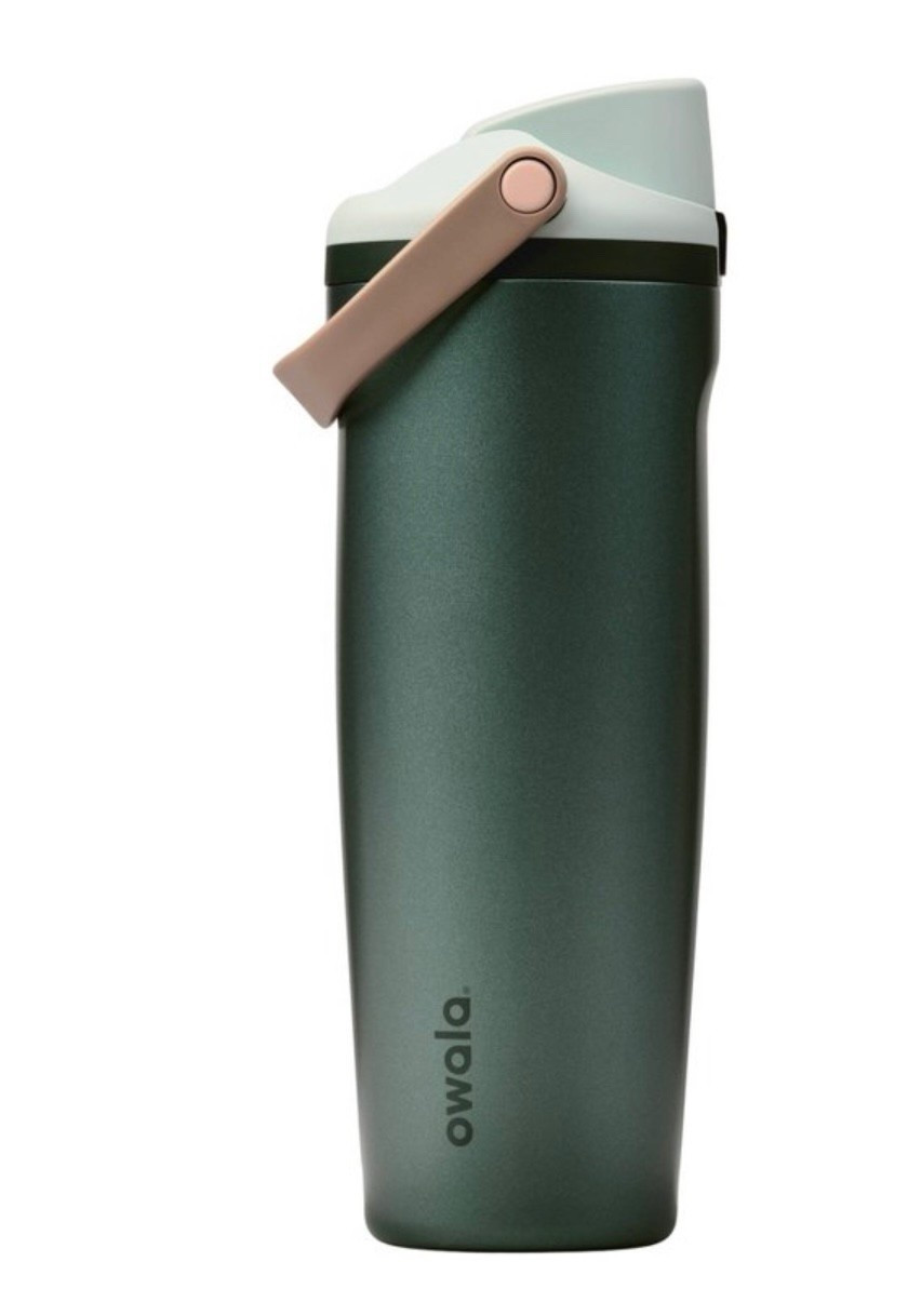 Owala water bottles. 
#Owala #giftguide #gift

#LTKCyberWeek #LTKHoliday #LTKGiftGuide