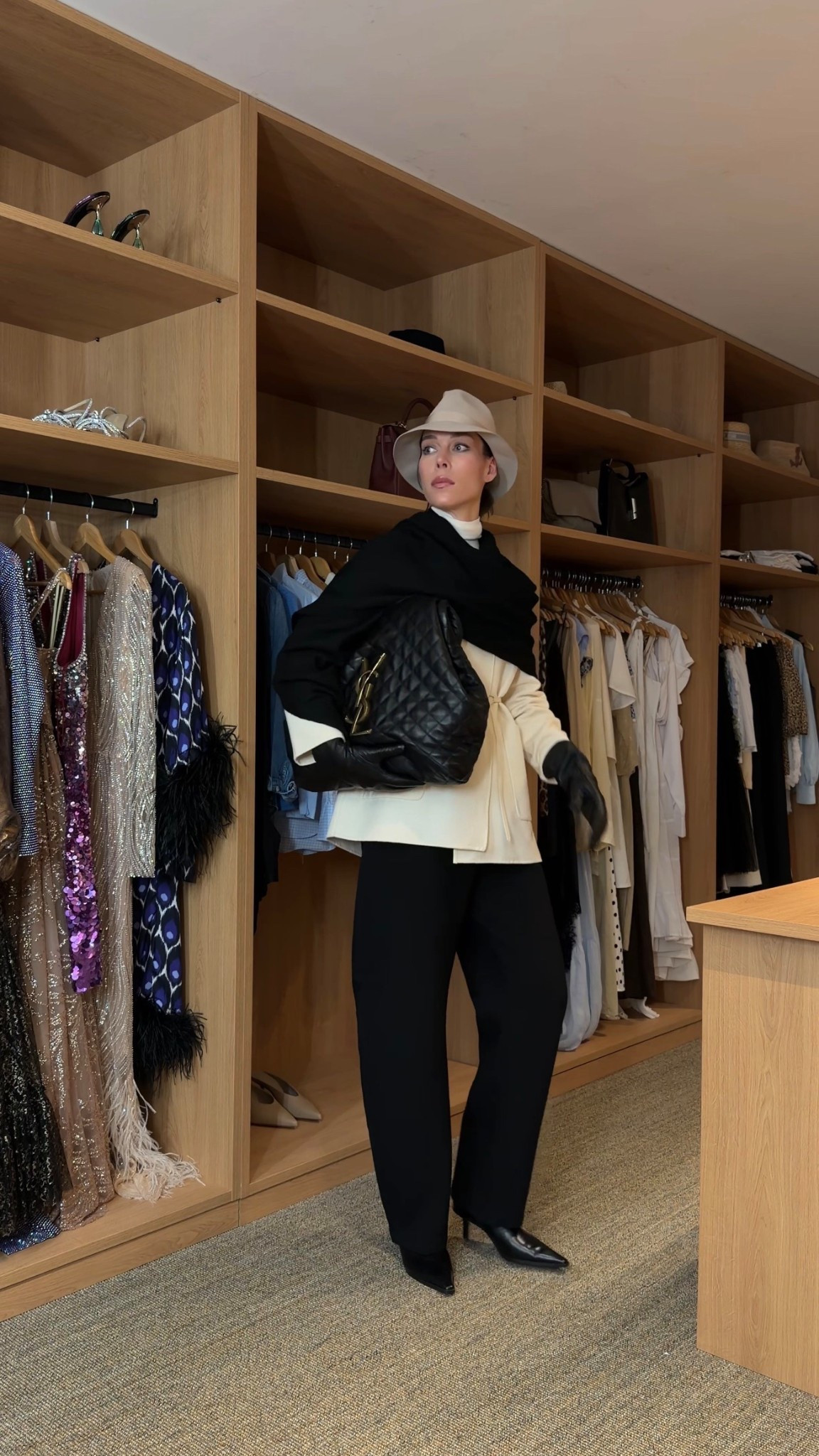 Timeless black and white outfit built around wardrobe essentials: tailored trousers, a white top layered with a structured jacket, leather gloves, pointed-toe boots and a classic black leather bag. Elegant, versatile and easy to recreate for everyday chic.

#LTKeurope #LTKwinter #LTKfrance
