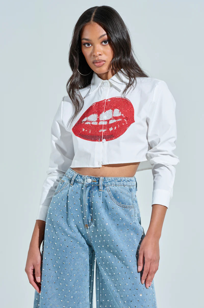 LIPS BUTTON DOWN TOP | AKIRA