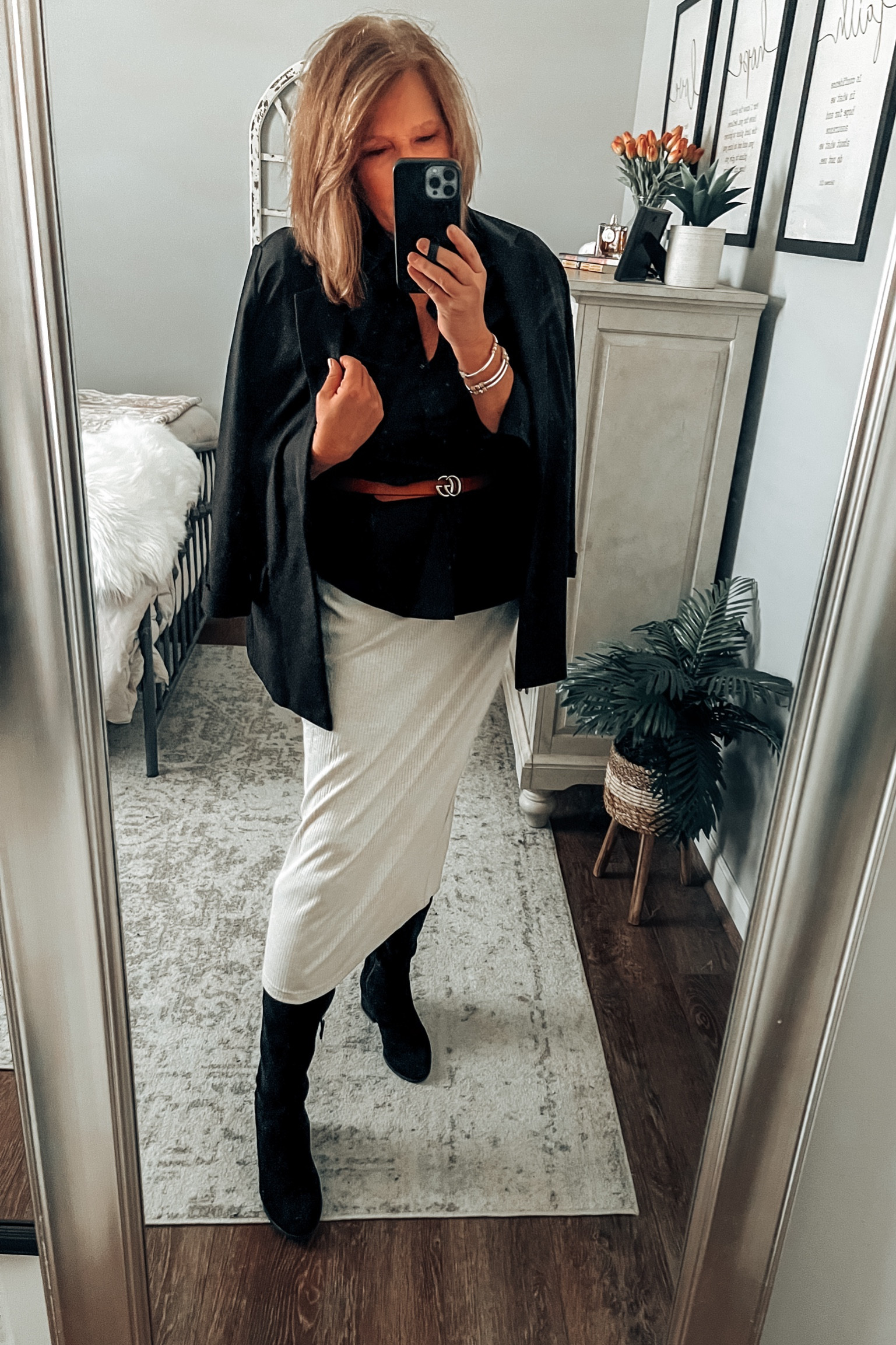 Cute basic outfit for work. Styled skirt from skirt set with a button down shirt, skinny belt, tall boots and a blazer. Casual chic that’s affordable!! 

Walmart fashion, Amazon fashion, skirts, blazers, boots, workwear, business casual, over 40

#LTKSaleAlert #LTKFindsUnder50 #LTKStyleTip
