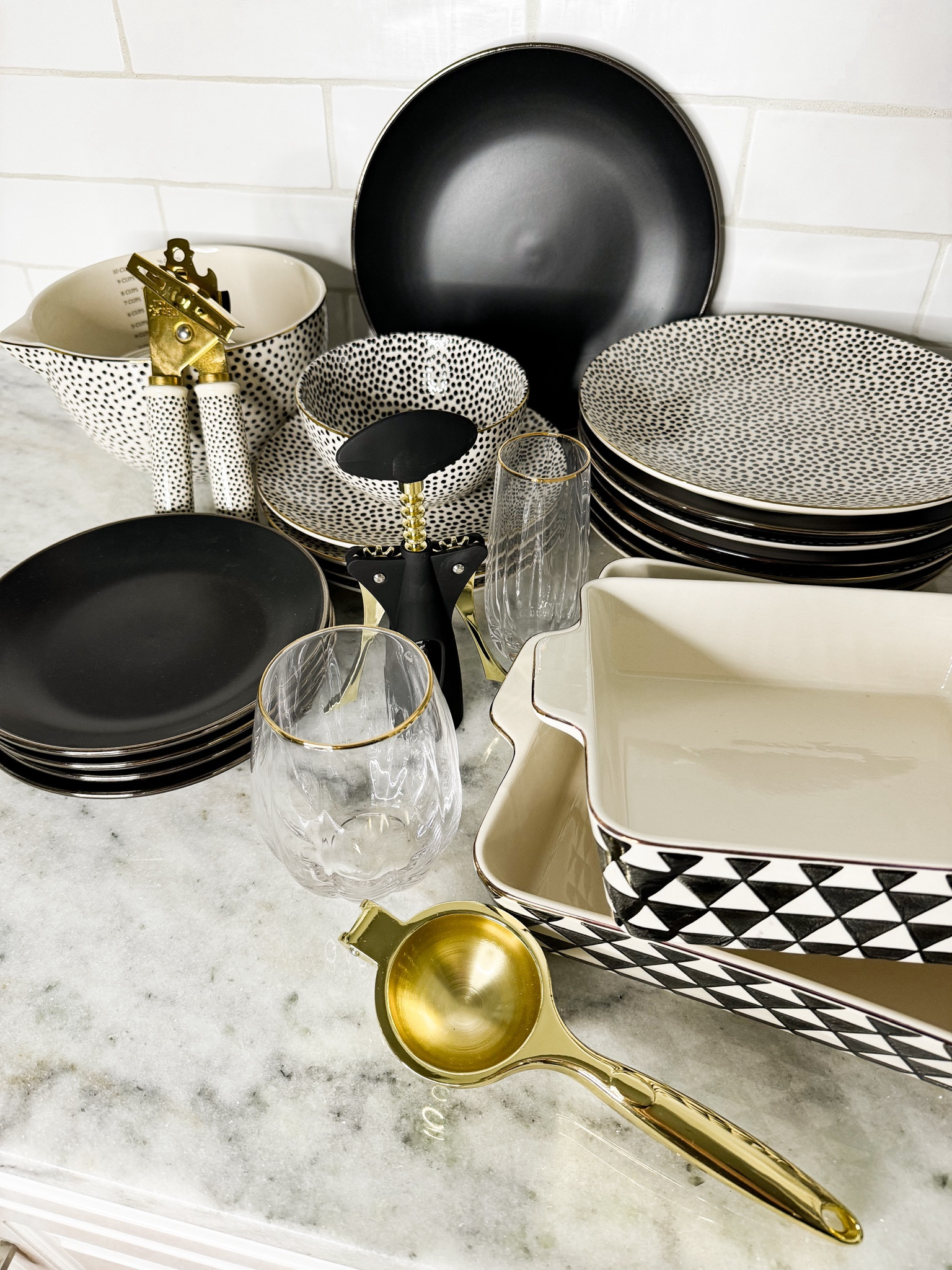 The black & gold dishes of my dreams, found on @walmart 😍 (#WalmartPartner) I’m so excited to be partnering with Walmart today to share some of my recent home finds. I’ve been shopping and planning for the new house and am so excited over this entire #WalmartHome collection. I’ve purchased my dishes, pots & pans set and a few other kitchen tools all from this collection. Let me just say, there gorgeous! 🖤Simple swaps that will elevate the look I’m going for, even down to the smallest details. The prices are so good as well and the quality is even better! 🥳 @shop.ltk #liketkit 

Walmart Home. Walmart Finds. LTK home. Glam home decor. Black and gold. LTK under 50.   