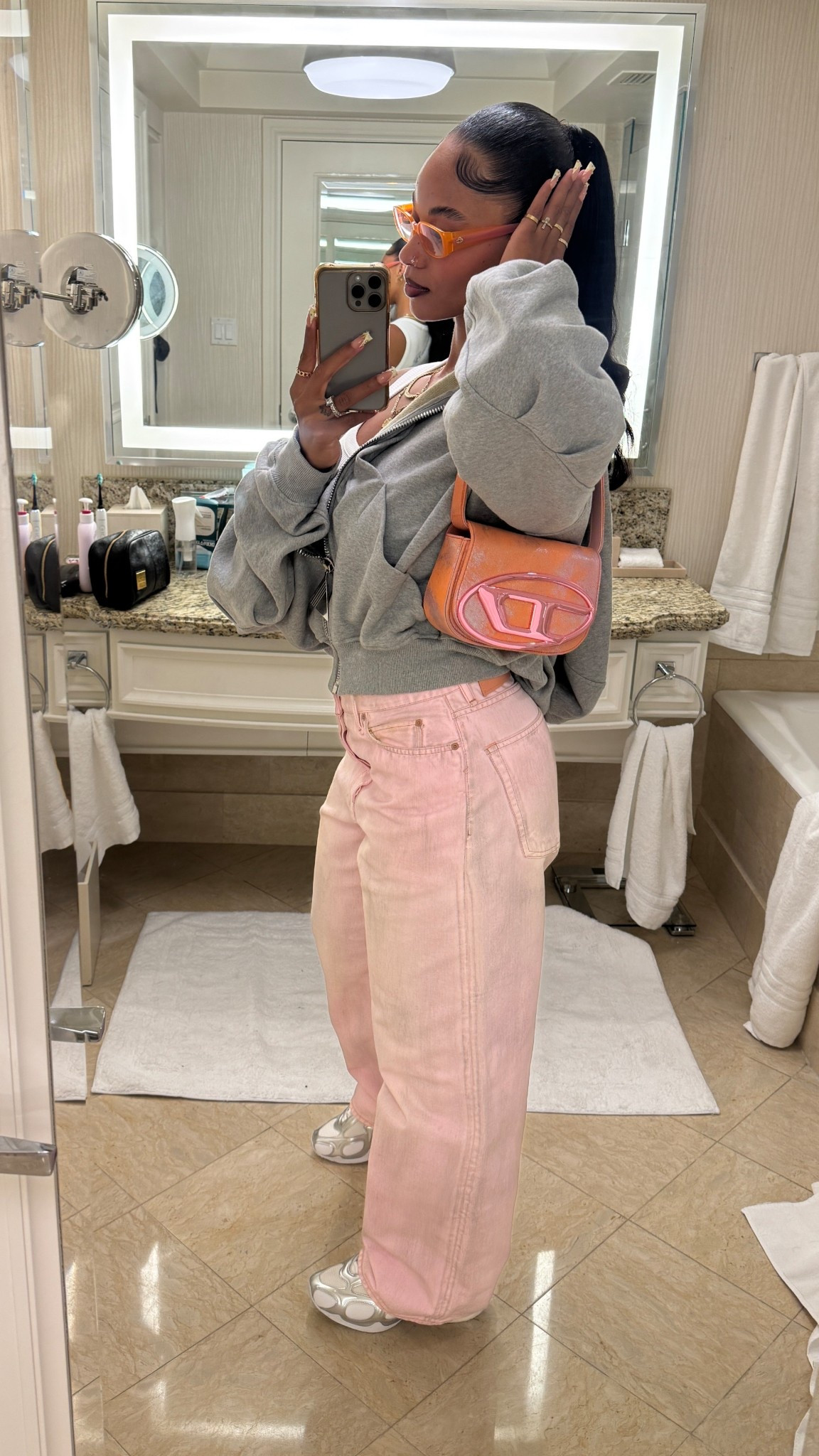 ootd brings baggy +comfy! 

#LTKActive #LTKStyleTip