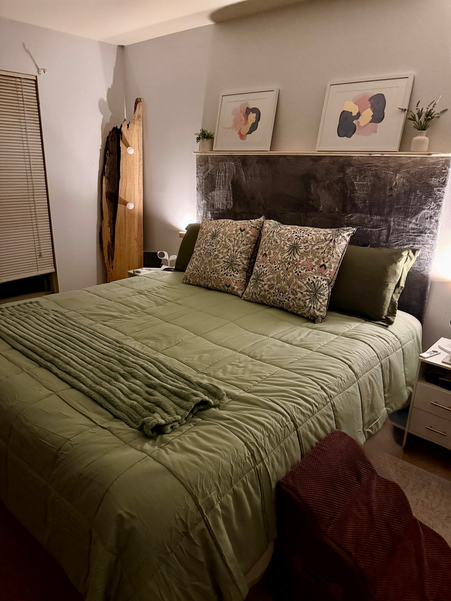 Bedroom refresh!!

#LTKHome #LTKSeasonal #LTKFindsUnder100