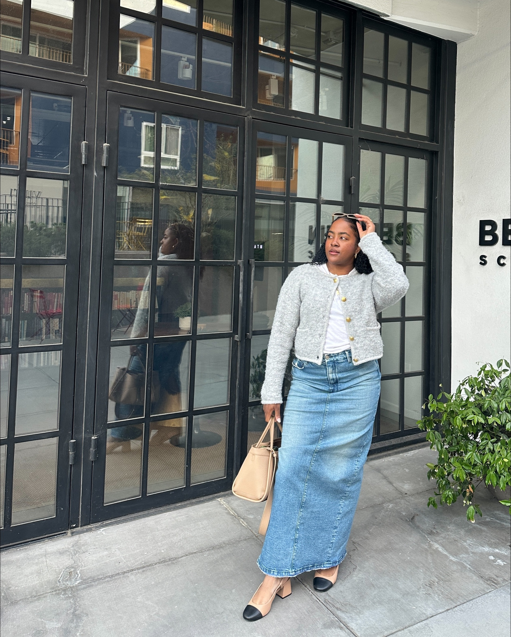 Classic outfit 💙🤍

#LTKFindsUnder100 #LTKMidsize #LTKWorkwear