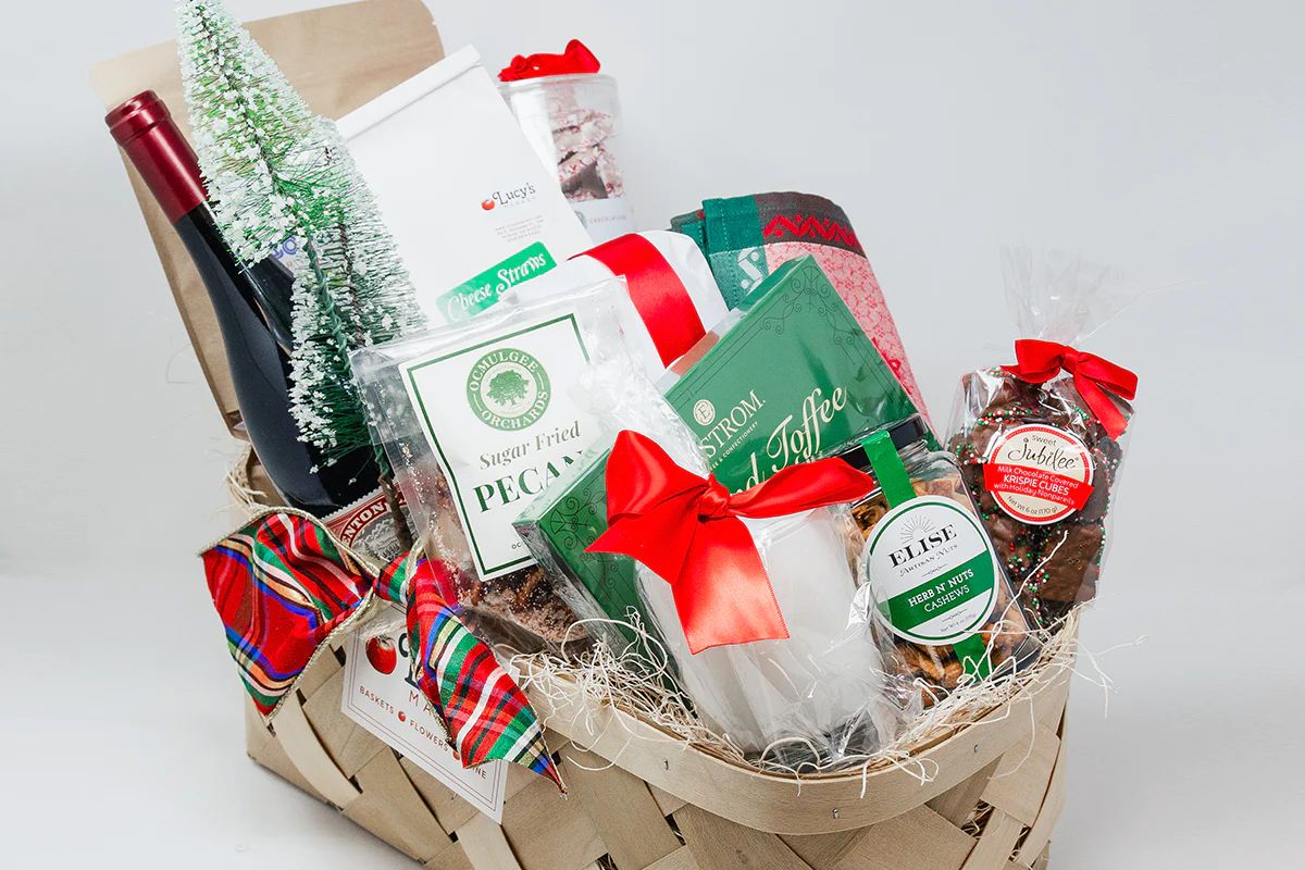 Holiday Hostess Basket | Lucy's Market