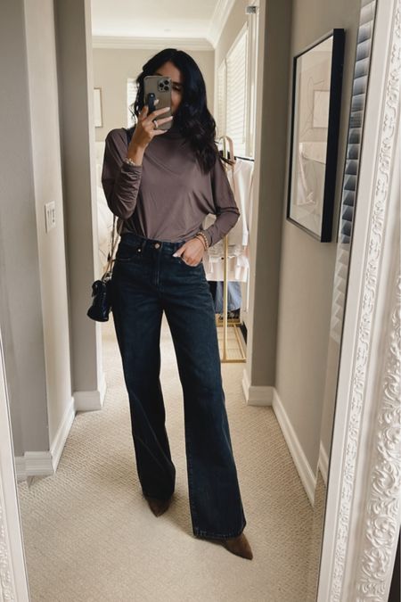 I’m just shy of 5’7 and wear the size small long sleeve and 0R jeans. 
Casual style, long sleeve, StylinByAylin 

#LTKunder100 #LTKstyletip #LTKSeasonal