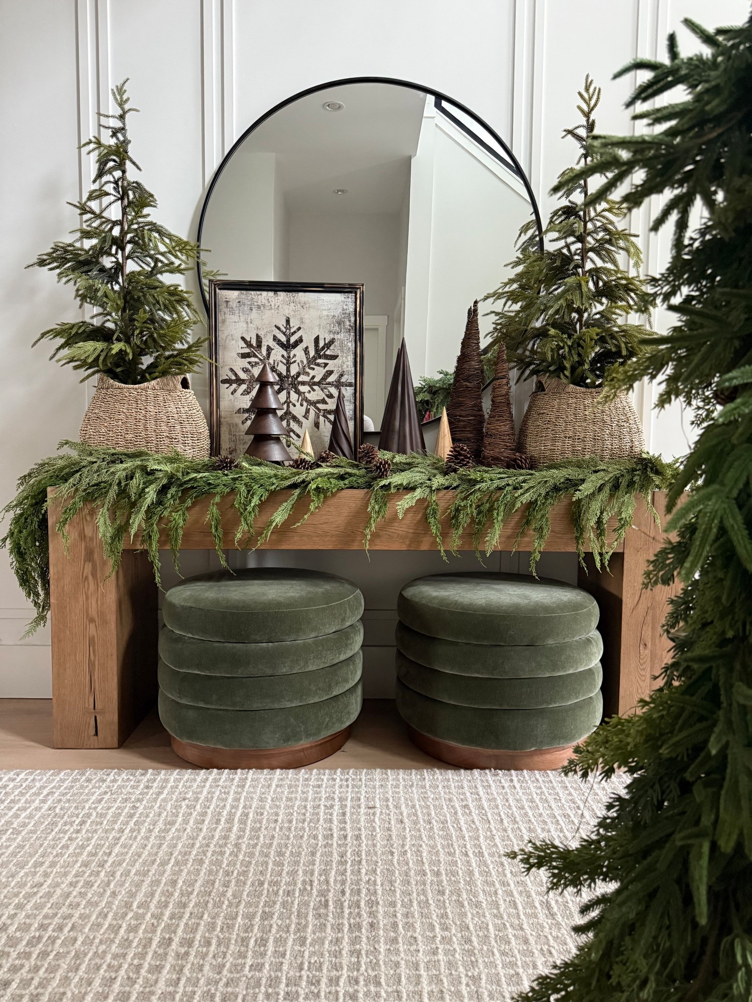 Like a walk in the woods.. love how my wintery forest Christmas has come together🤎