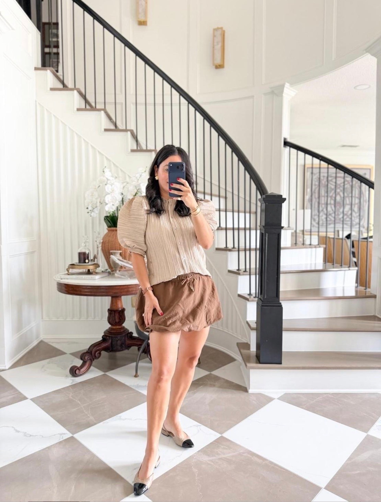 New Zara top! 

Follow me at @miriamobrien_ on IG and TikTok!

#ZaraTop #ZaraFashion #ZaraFallFashion #FallFit

#LTKOver40 #LTKSeasonal #LTKootd

#LTKootd #LTKSeasonal #LTKOver40